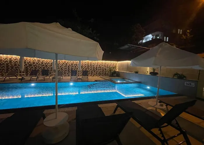 Apartment Qoople Prive Just Steps From The Sea *