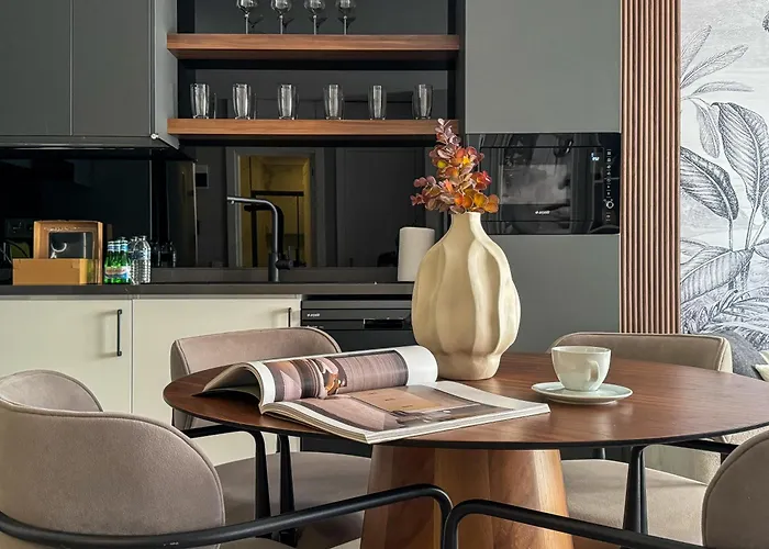 Qoople Prive Just Steps From The Sea דירה