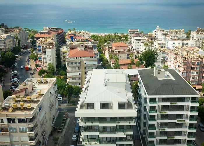 Qoople Prive Just Steps From The Sea דירה